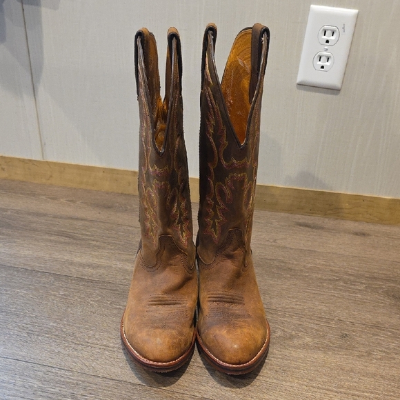 (J46) Woman's Rocky Heeled Boots Sz 8.5 - Picture 2 of 11